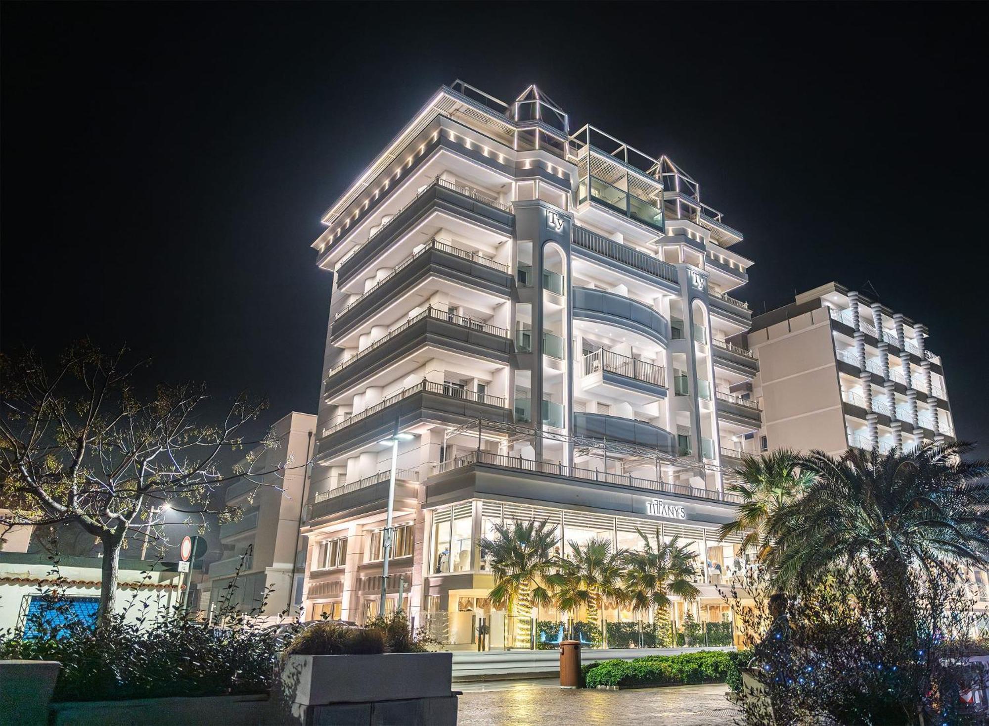 Hotel Tiffany'S Riccione Exterior foto